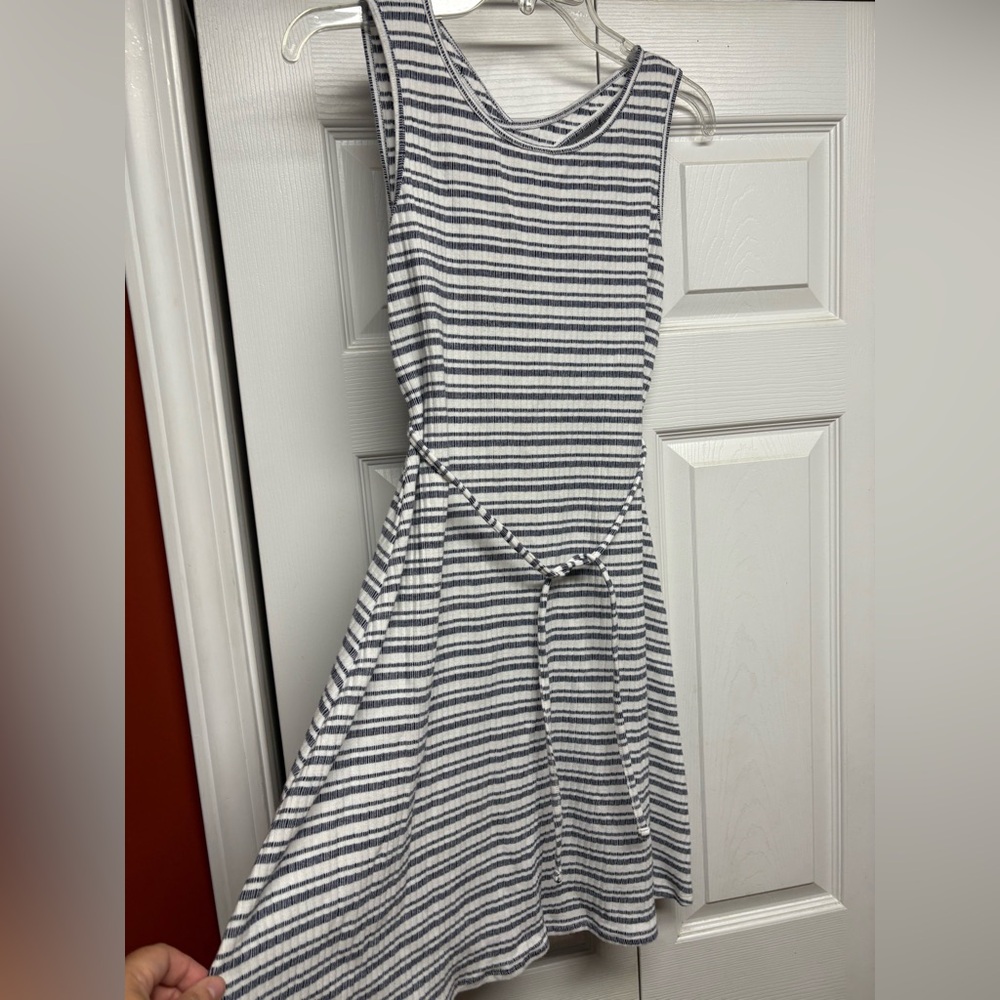 Jessica Simpson maternity dress size M